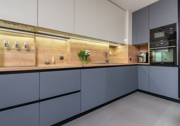 Seamless Cabinet Integration